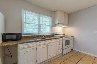 350 Brooks Avenue SW, Atlanta, GA 30310 - Photo 10