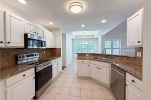 335 Hunters Glen, Fayetteville, GA 30215 - Photo 2
