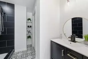 2541 Santa Barbara Dr NW, Atlanta, GA 30318 - Photo 4