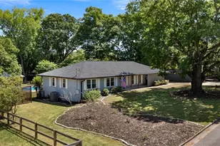 10 Davis St, Cartersville, GA 30120 - Photo 2