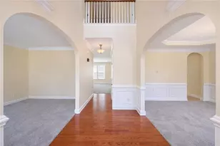 197 Berkten Ln, Lawrenceville, GA 30043 - Photo 2