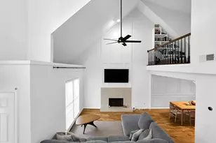1075 Wellers Ct, Roswell, GA 30076 - Photo 4