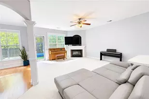 546 Woodland Park Terrace, Lawrenceville, GA 30043 - Photo 2