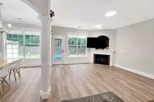 546 Woodland Park Terrace, Lawrenceville, GA 30043 - Photo 2