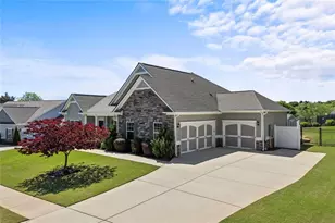 2216 Blackberry Ct, Monroe, GA 30656 - Photo 2