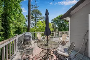 6275 Woodlake Dr, Buford, GA 30518 - Photo 28