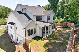 3896 Town Farms Dr, Peachtree Corners, GA 30092 - Photo 8