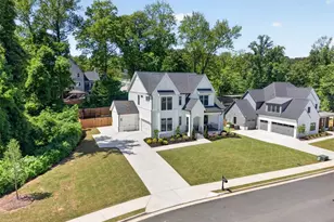 3896 Town Farms Dr, Peachtree Corners, GA 30092 - Photo 54