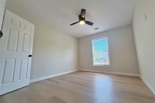 902 Conners Cove NW, Lawrenceville, GA 30044 - Photo 6