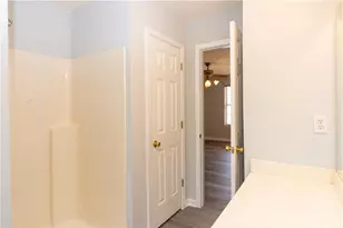 811 Sugar Oak Ln, Lawrenceville, GA 30043 - Photo 14