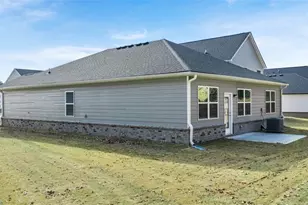 151 Holland Cv, Winder, GA 30680 - Photo 2