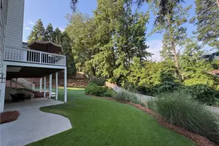 3684 Heritage Crest Pkwy, Buford, GA 30519 - Photo 10