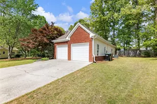 4001 Asheville Ct, Buford, GA 30519 - Photo 36