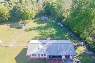 125 Clairmont Dr, Calhoun, GA 30701 - Photo 2