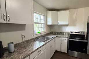 3084 Trafalgar Way, Atlanta, GA 30341 - Photo 8