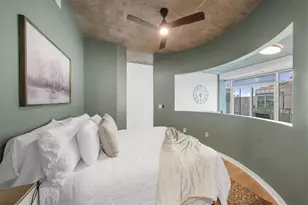 250 Pharr Rd NE, Atlanta, GA 30305 - Photo 16
