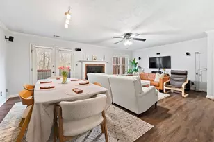 6405 Windsor Trace Dr, Peachtree Corners, GA 30092 - Photo 14