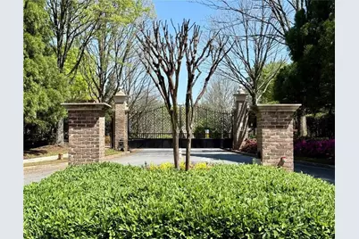 7580 Weston Club Drive, Suwanee, GA 30024 - Photo 4