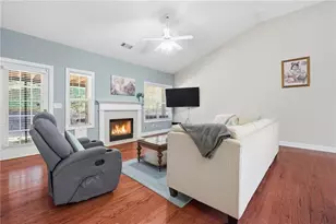 2102 Cathcart Ct, Lawrenceville, GA 30045 - Photo 12