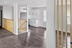 2851 Headland Dr, Atlanta, GA 30344 - Photo 2