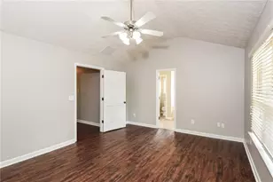 4049 Hill Station Ct, Sugar Hill, GA 30518 - Photo 6