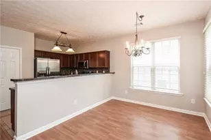 4049 Hill Station Ct, Sugar Hill, GA 30518 - Photo 4