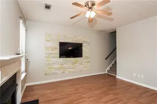 4049 Hill Station Ct, Sugar Hill, GA 30518 - Photo 2