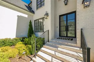730 Summit Terrace NE, Marietta, GA 30068 - Photo 2
