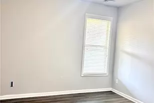 2418 Ivy Meadow Ln, Buford, GA 30519 - Photo 6