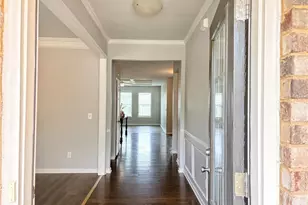 2418 Ivy Meadow Ln, Buford, GA 30519 - Photo 2