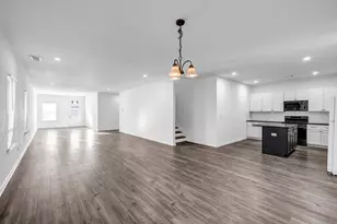 2738 Chamberlain Ct, Lawrenceville, GA 30044 - Photo 4