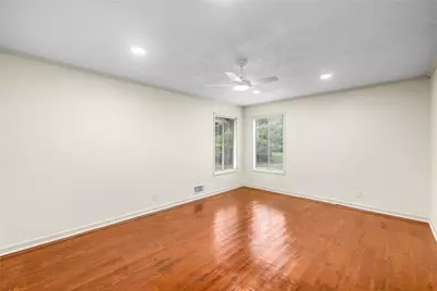 234 Shadow Lake Drive SW, Lilburn, GA 30047 - Photo 34