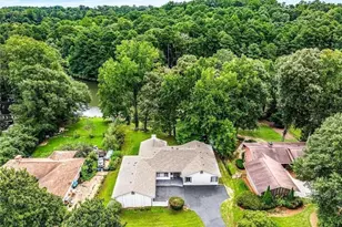 234 Shadow Lake Dr SW, Lilburn, GA 30047 - Photo 6