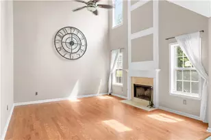 542 Staghorn Ln, Suwanee, GA 30024 - Photo 14