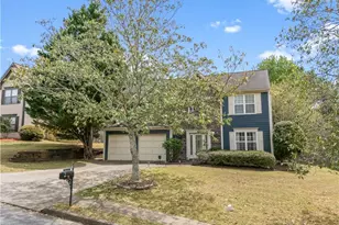 542 Staghorn Ln, Suwanee, GA 30024 - Photo 2