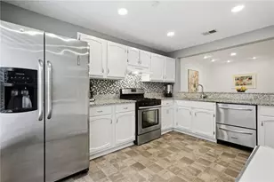 1355 N Crossing Dr NE, Atlanta, GA 30329 - Photo 2
