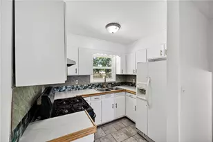3931 Adamsville Dr SW, Atlanta, GA 30331 - Photo 10