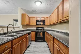 2959 Stonecrest Ln, Lithonia, GA 30038 - Photo 14