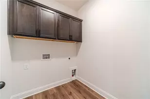 215 Pinewood Dr, Covington, GA 30014 - Photo 38