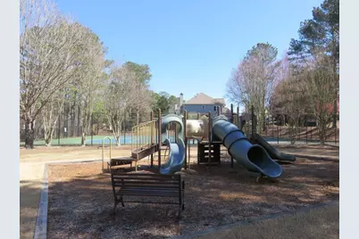 9385 Knollcrest Boulevard, Johns Creek, GA 30022 - Photo 68