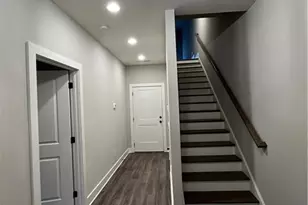 2011 Oak Ln NW, Atlanta, GA 30318 - Photo 2