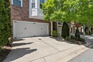 7306 Lowery Oak Dr, Roswell, GA 30075 - Photo 2