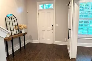 130 Clover Ct, Roswell, GA 30075 - Photo 2