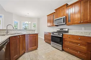 425 Tramore Ct, Roswell, GA 30075 - Photo 4