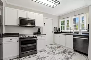 3669 Peachtree Road NE, Atlanta, GA 30319 - Photo 12