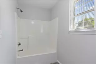 150 Fairclift Dr, Covington, GA 30016 - Photo 16