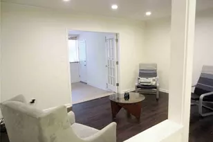 11 Cantey Pl NW, Atlanta, GA 30327 - Photo 4