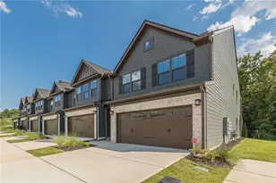 255 Climbing Ivy Cir, Fayetteville, GA 30214 - Photo 2