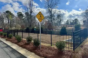 5026 Elowen Ln, Douglasville, GA 30135 - Photo 10