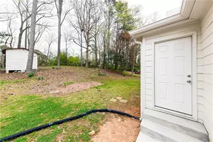 5791 Lisa Ln, Austell, GA 30168 - Photo 14